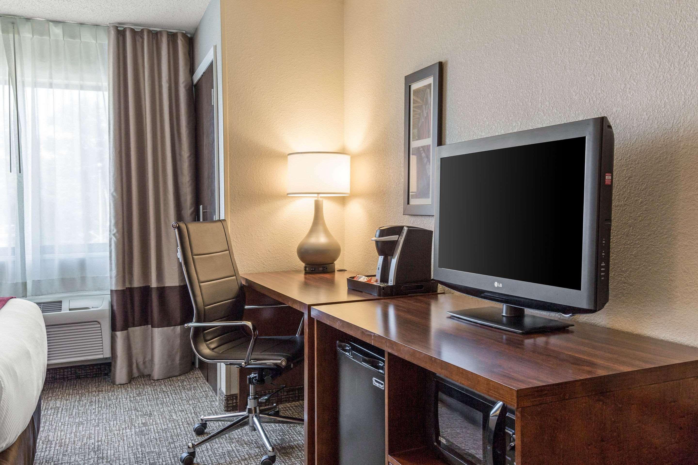Comfort Inn La Porte Εξωτερικό φωτογραφία