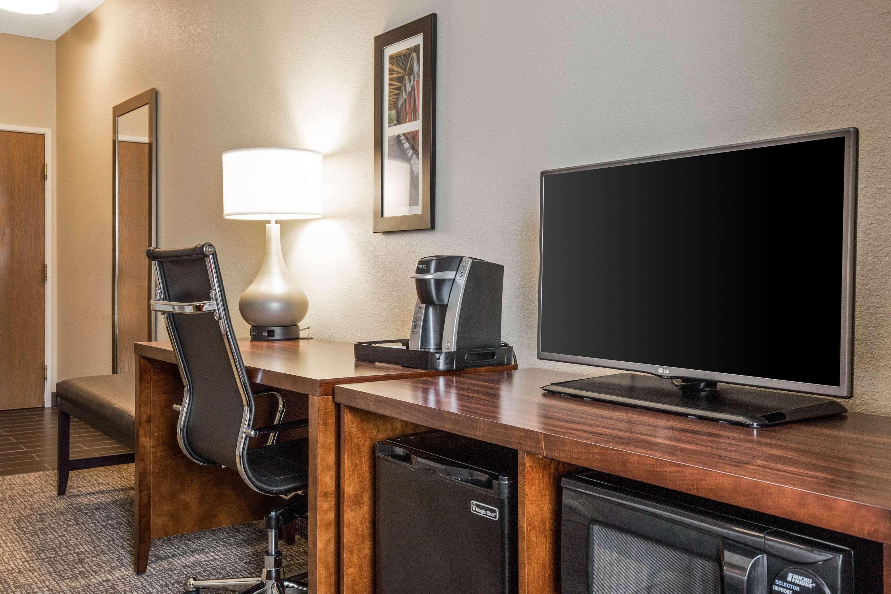 Comfort Inn La Porte Εξωτερικό φωτογραφία